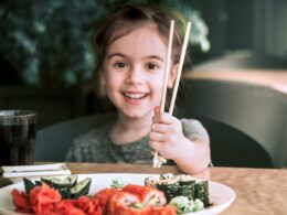 can toddlers eat sushi