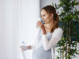 can you drink vitamin water while pregnant